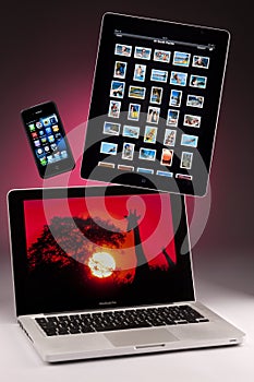 Mac Book Pro Laptop - iPhone 4S - iPad 2
