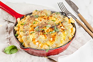 Mac and cheese with crunchy topping