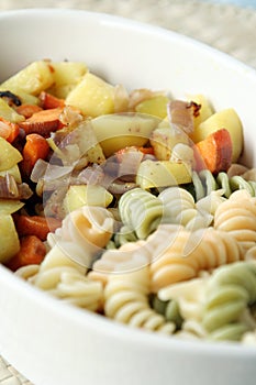 Macaroni with vegetables