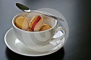 Macaroon Cookies in a Cup