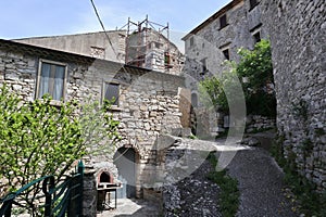 Macchiagodena - Scorcio del borgo in Via Basciano photo