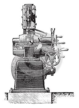 Machine slotting hubs, Front view, vintage engraving