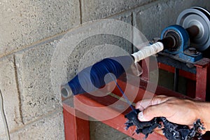 Machine to preparate handicraft  weave shuttle