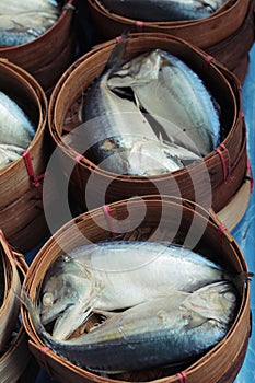 Mackerel steamed in a basket.