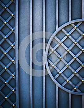 Patterned metal gates