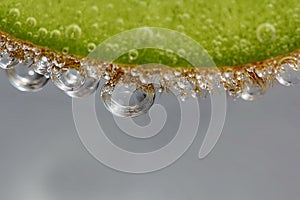 Macro drops in carbonate water