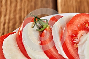 Macro shot of tomato mozzarella salad