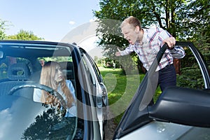 Mad man screaming at female driver