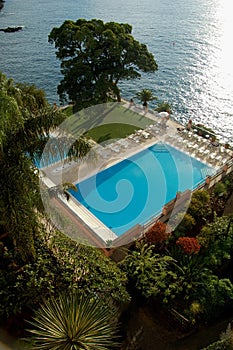 Madeira: The pool of the luxury hotel Reids Palace