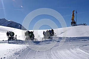 Madesimo, Valchiavenna, cannons to shoot snow