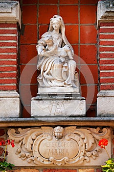 Madonna and child statue, Bruges, Belgium