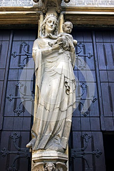 Madonna in front of the entrance to the church of Muenster