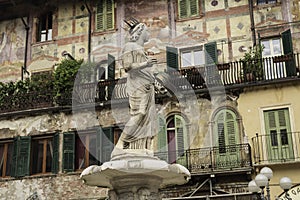 The Madonna Verona, Piazza Delle Erbe