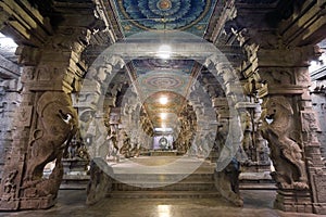 Madurai - Minakshi Temple - India photo