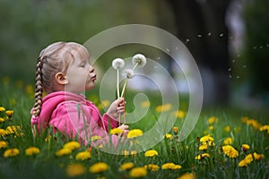 Magic unseen dandelion blow