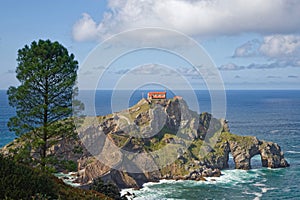 The magical island of San Juan de Gaztelugatxe and its little chapel