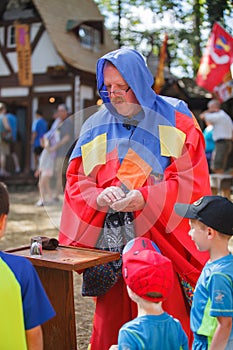 Magician Renaissance Festival Maryland