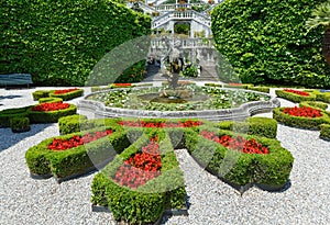 Magnificent park with fountains (Villa Carlotta, Italy, Lake Com