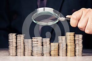 Magnifying Money, Inspect Income