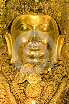 Mahamuni, Big golden Buddha statue