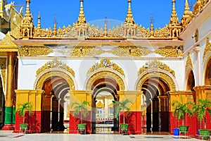 Mahamuni Buddha Temple, Mandalay, Myanmar