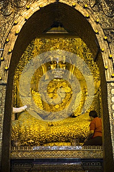 Mahar Myat Muni Buddha - Mandalay - Myanmar