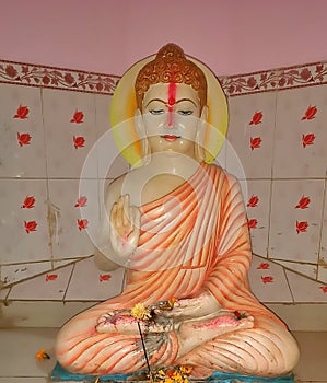Mahatma Buddh Statue