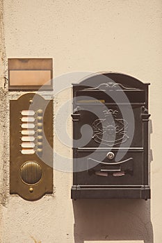 Mailbox slot and interphone