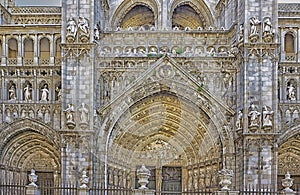 Main facade Saint Mary of Toledo cathedral, EspaÃ±a