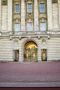 Main gate and door of the Buckingham palace