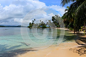 Main view of the southern beach at Pelicano Island, San Blas, Panama photo