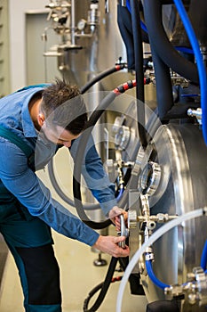 Maintained worker working at brewery