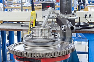 Maintenance of airplane's engine - combustor