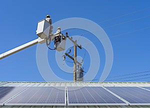 Maintenance of electricians solar cell work with high voltage