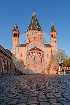 Mainz Cathedral early in the morning