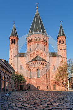 Mainz Cathedral early in the morning