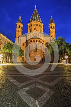 Mainz Cathedral at evening