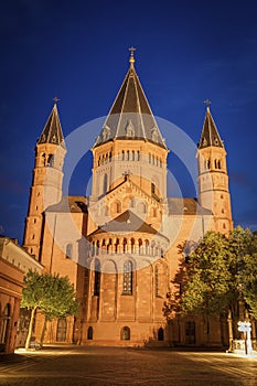 Mainz Cathedral at evening