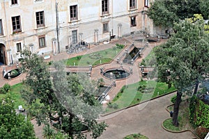 Maiori - Scorcio del giardino di Palazzo Mezzacapo dal Santuario di Santa Maria a Mare