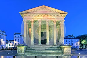 Maison carrÃÂ©e, NÃÂ®mes, France photo