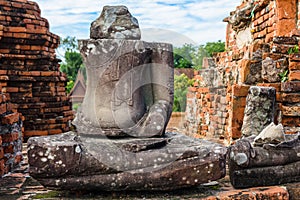 Majestic ruins of 1629 Wat Chai Watthanaram built by King Prasat Tong with its principal Prang (center) representing Mount