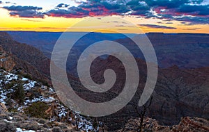 Majestic Vista of the Grand Canyon at Dusk