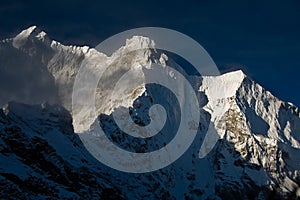 Makalu photo