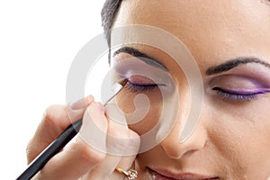 Makeup outline the eyes routine