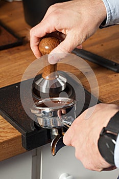 Making coffee from coffee bean