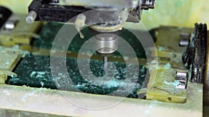 Making copy jewelry of plastic in milling machine