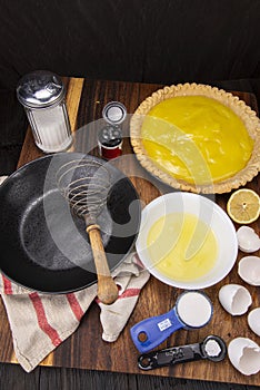 Making a homemade lemon meringue pie