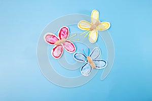 making paper craft butterflies, stamp, paint tubes, recycling concept, easy craft for kids, DIY, tutorial