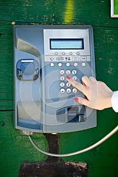 Making phone calls in the call-box