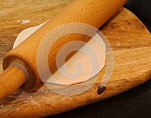 Making sourdough leavened pita-like flatbread